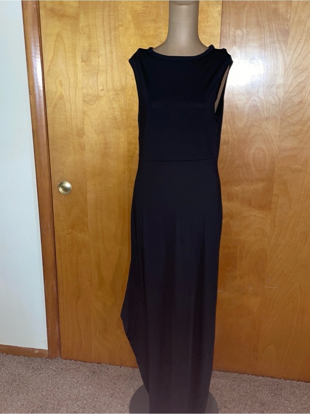 HALARA Black stretch-open back-drawstring side dress